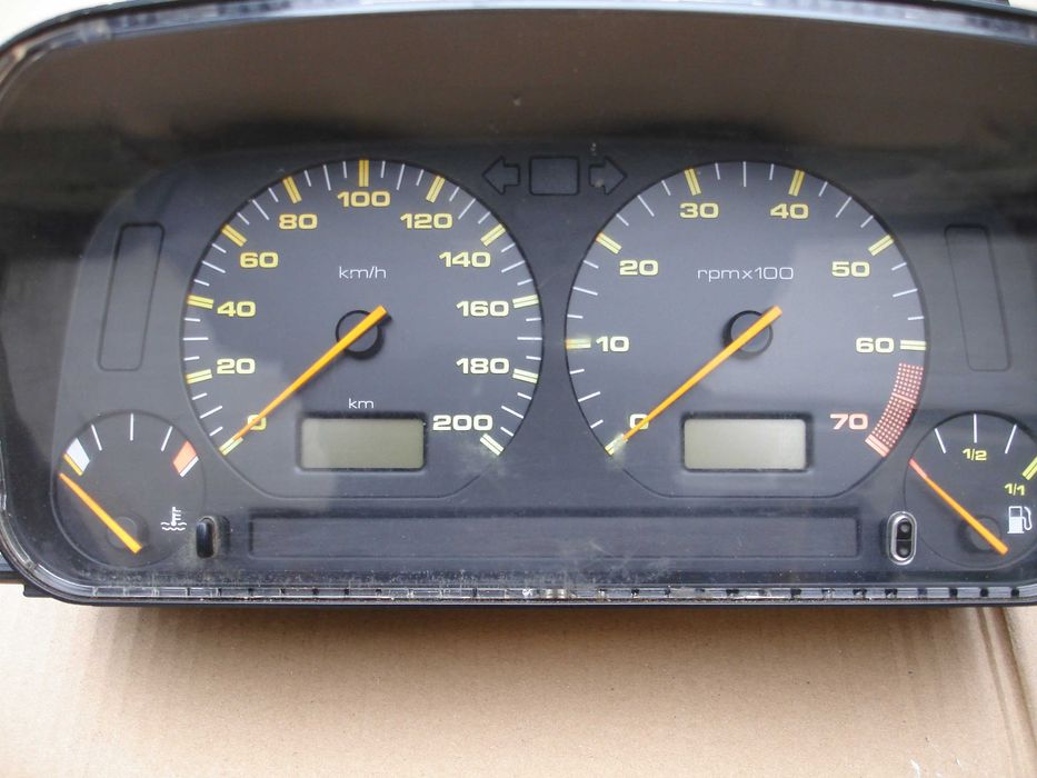 Панель приборів гольф 3