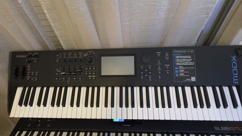 Yamaha modx 7 como novo
