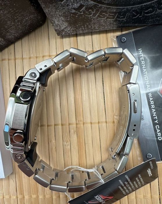 Часы наручные casio G-Shock GM-2110D-4A