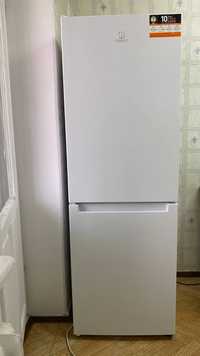 Продам холодильник Indesit LI7 SNE W No-Frost
