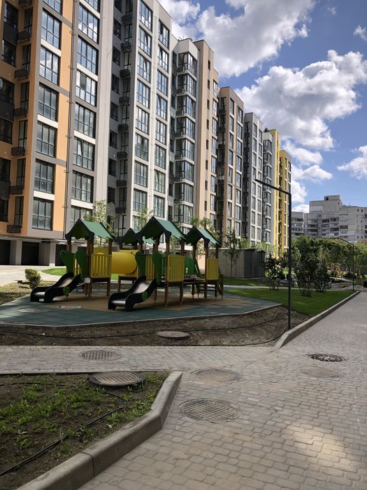 Продам 2х ком в ЖК» Счастливый в Днепре-2 , 44м.кв,право собственности