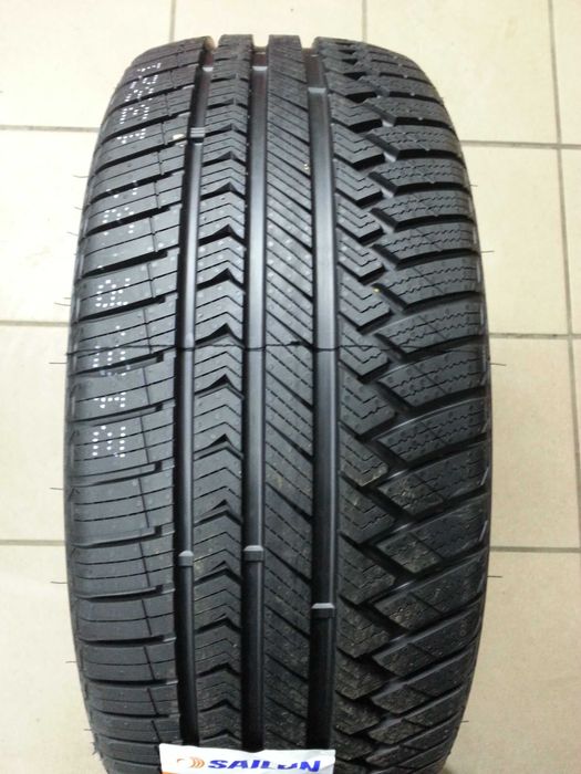 Opony całoroczne wielosezonowe 215/45r17 91Y XL Sailun 4Seasons PRO