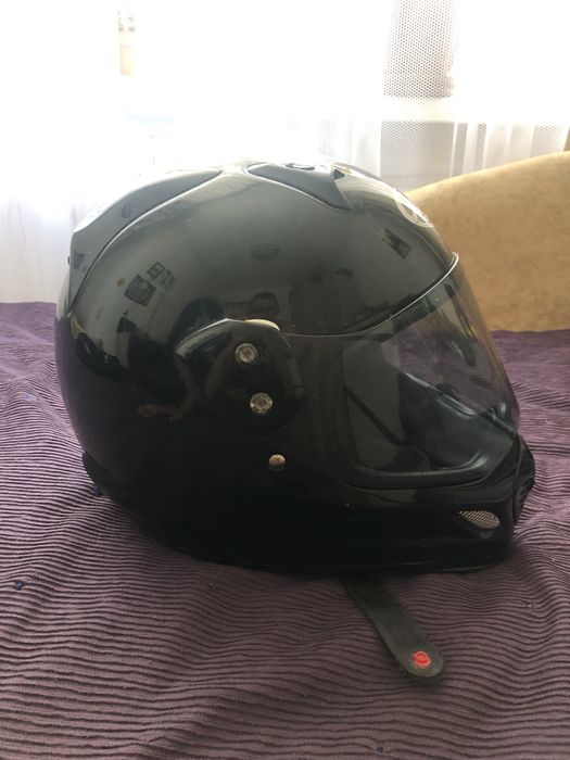 Продам шлем Arai