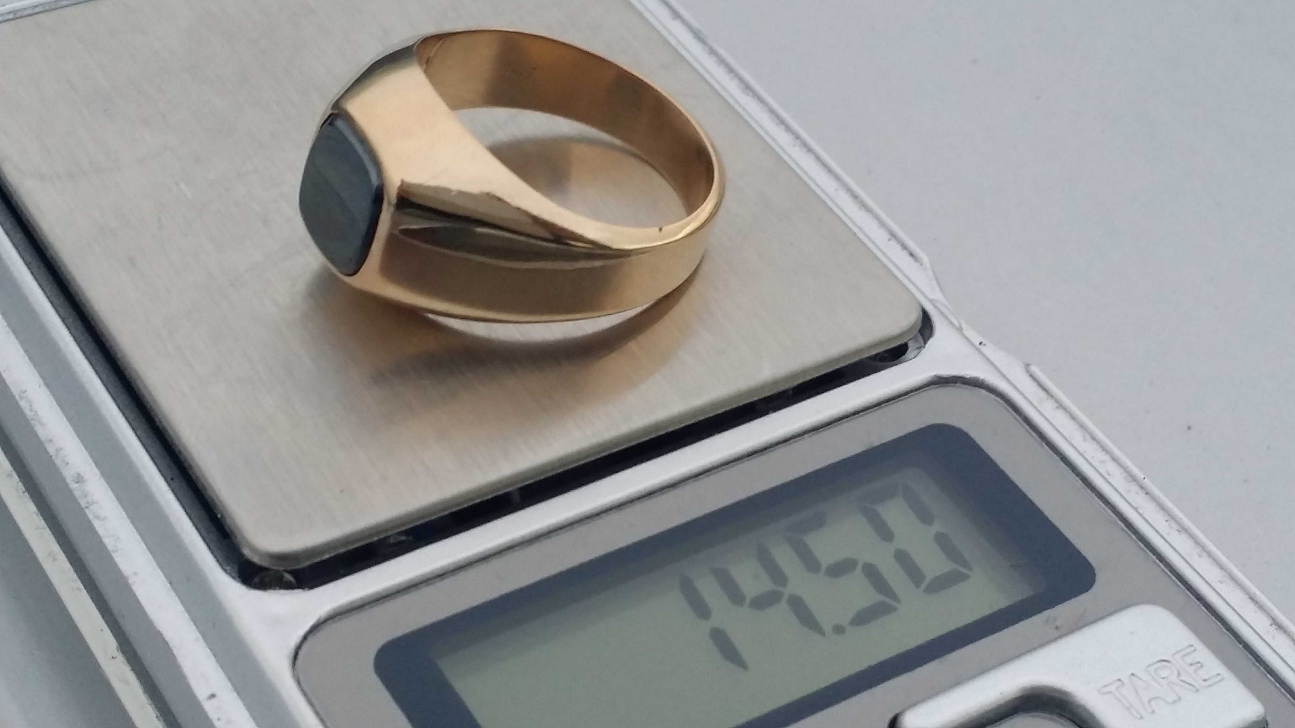 Zloty Piekny Sygnet waga 14.5 gr zloto 14k585 piekna robota rozmiar 25