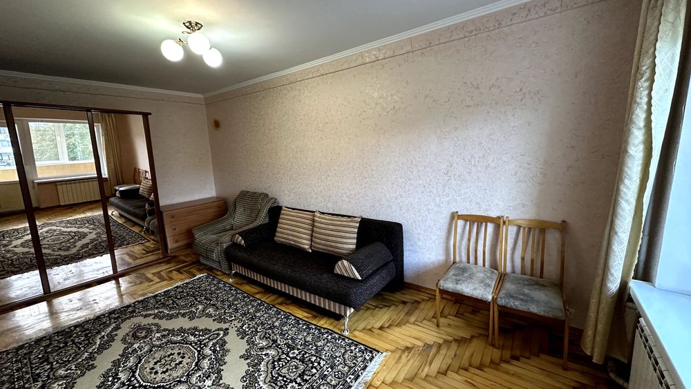 Продам уютную 1-комнатную квартиру на Бабурке