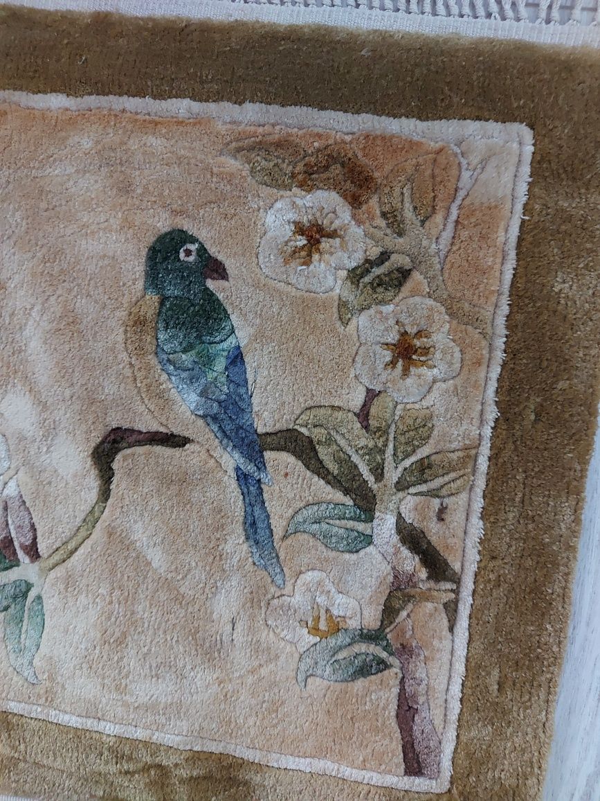 Makatka, dywanik jedwabny, ręcznie tkana, ręcznie zdobiona ptak
