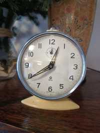 Stary zabytkowy zegar budzik Poltik
