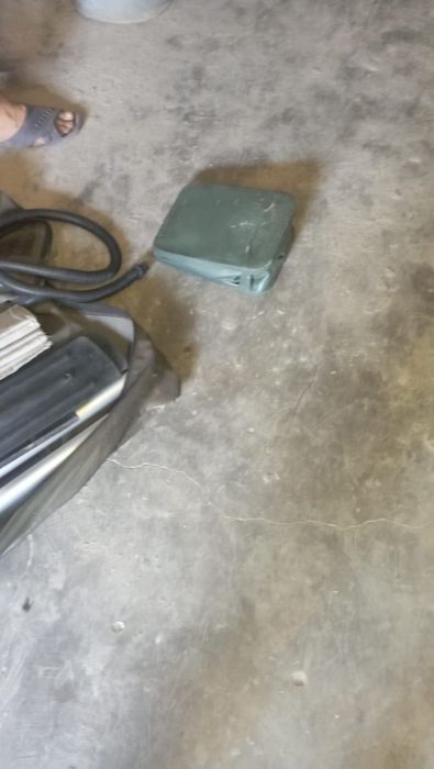 Двухместная лодка с мотором