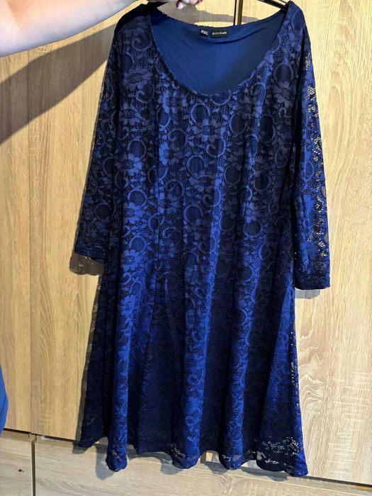 sukienka koronkowa bonprix 44/46