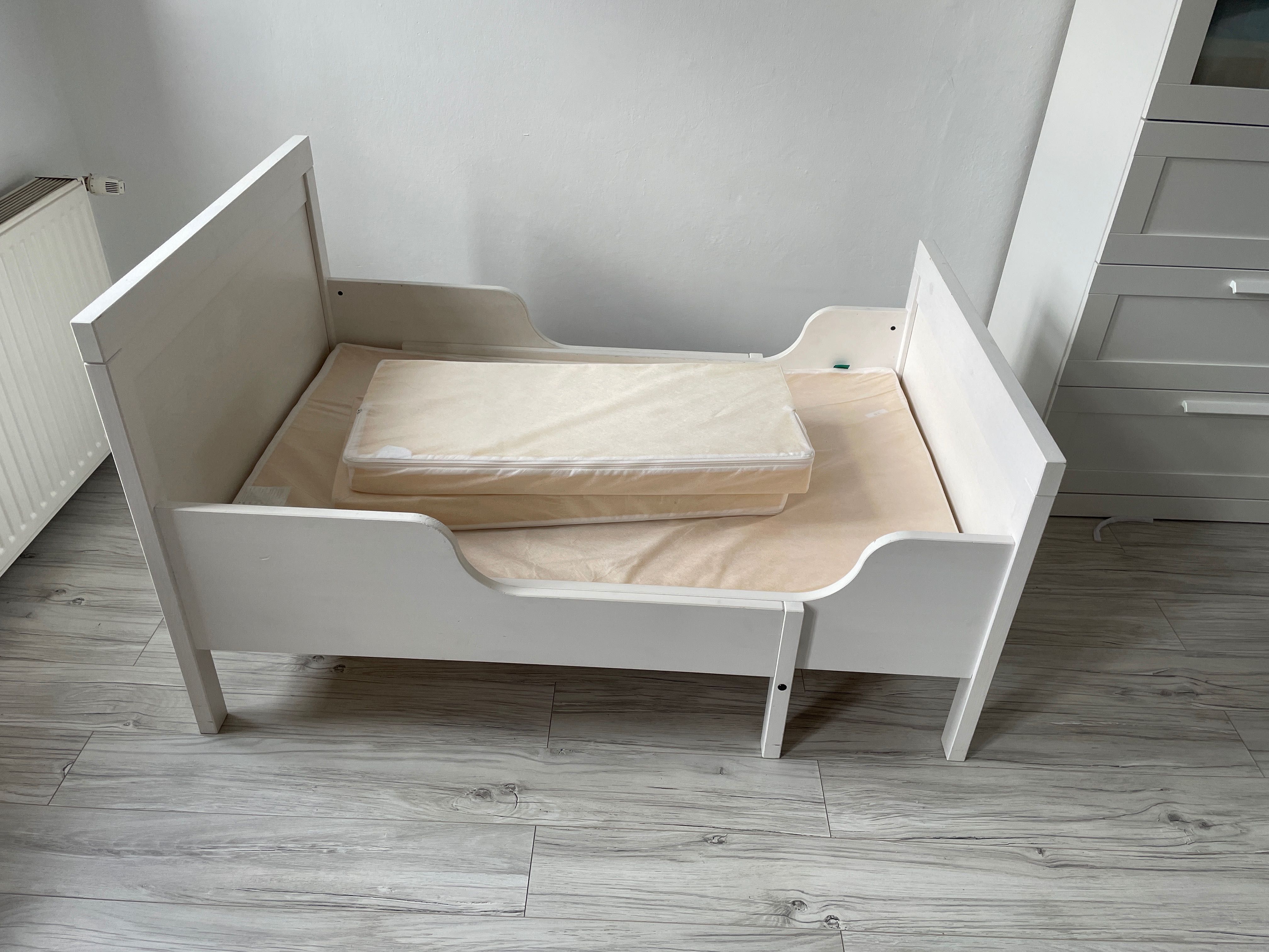 Łóżko z regulacją długości Ikea