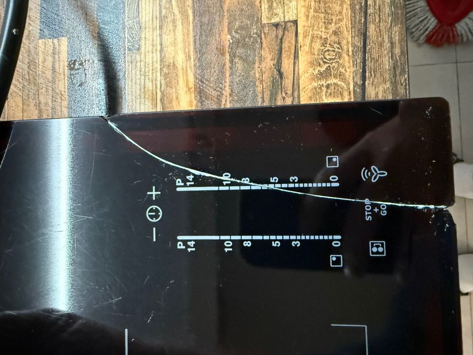 Płyta indukcyjna uszkodzona płyta szklana