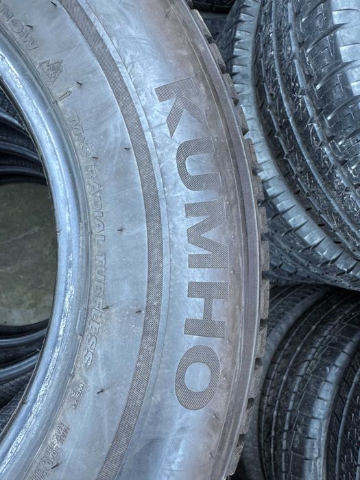 Шини KUMHO 215/70 R15 98T, WinterCraft WS71 SUV, зимова резина