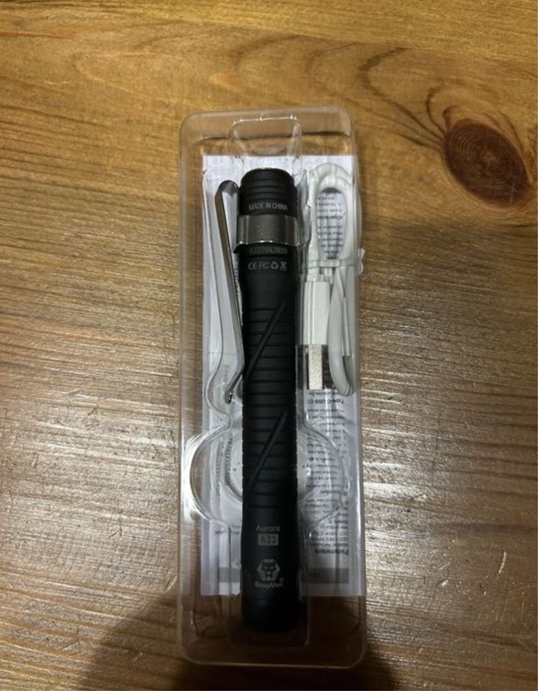 latarka LED RovyVon® Aurora A33