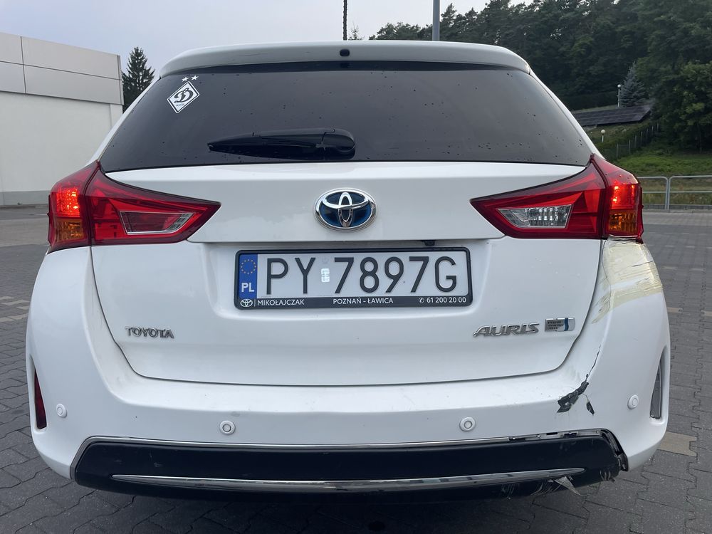 Toyota Auris Hybrid Kombi Premium CVT 2014