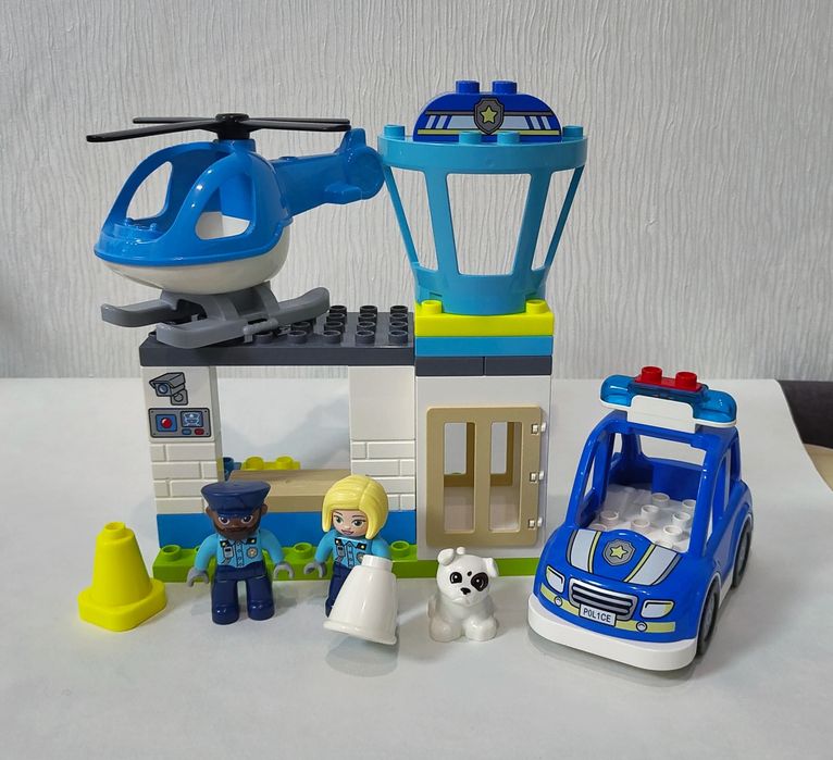 Конструктор Lego Duplo (10959) Поліцейська дільниця +подарунок Зоопарк