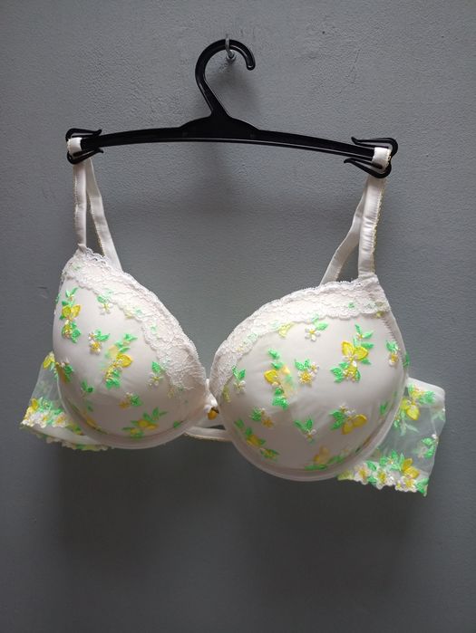 Cudny biustonosz Censored roz 85D  Nowy