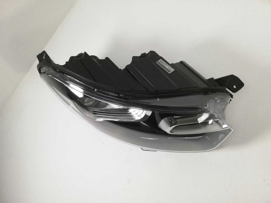 Citroen Jumpy III 16- Lampa Reflektor przednia przód Prawa Prawy