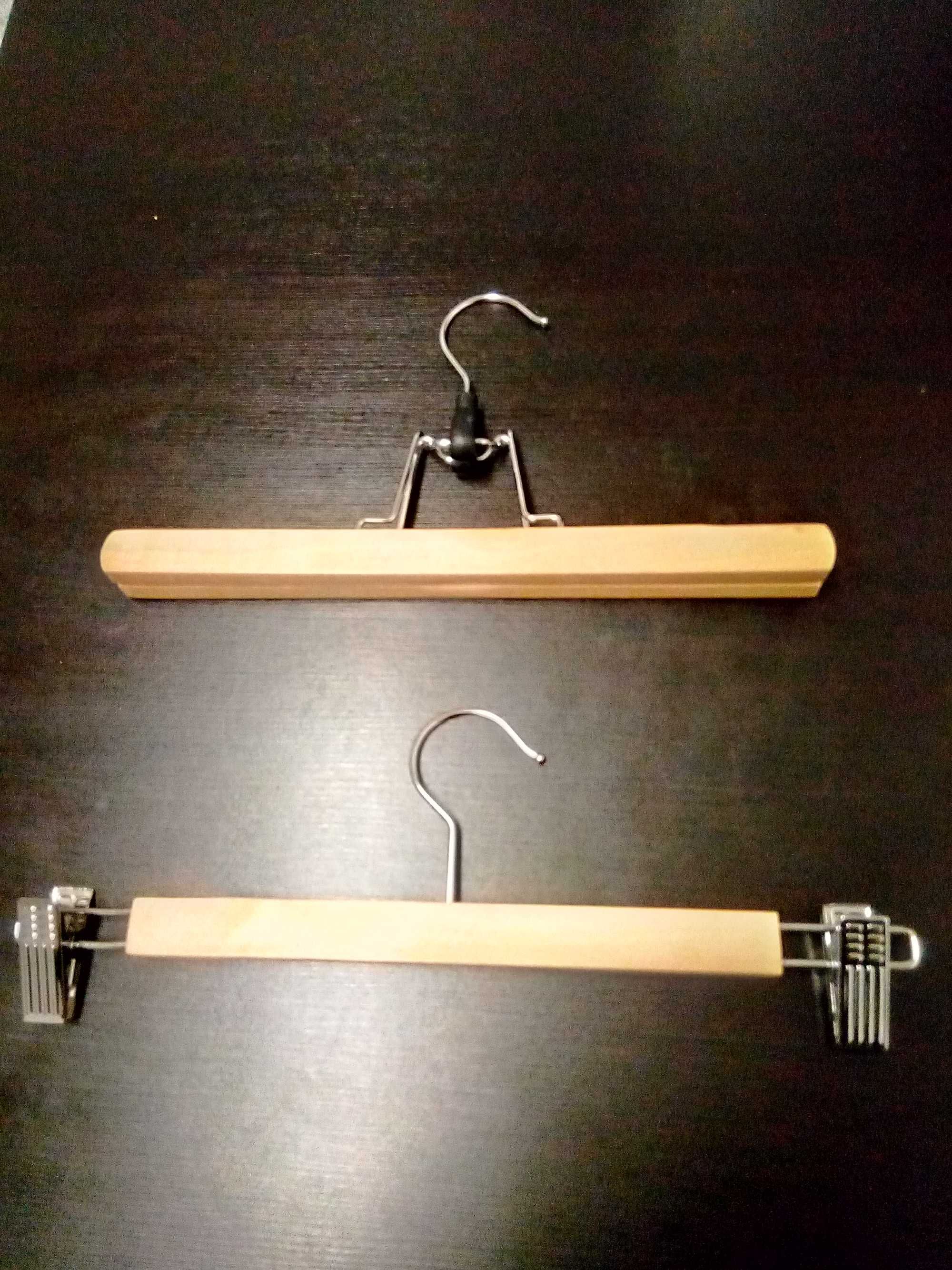 Cabides para calças em madeira