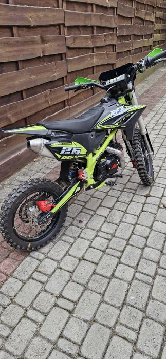 Cross RFZ Viper 125 + kask + rękawiczki