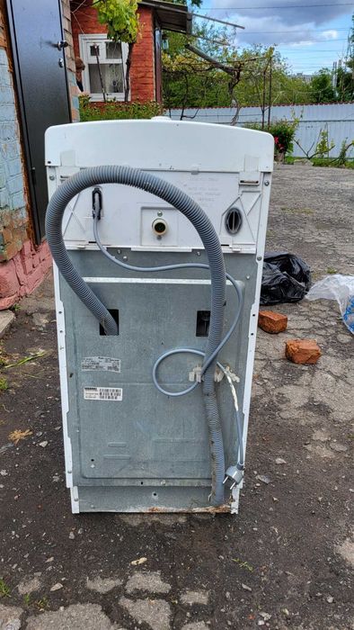 Продам пральну стиральную машину Whirpool