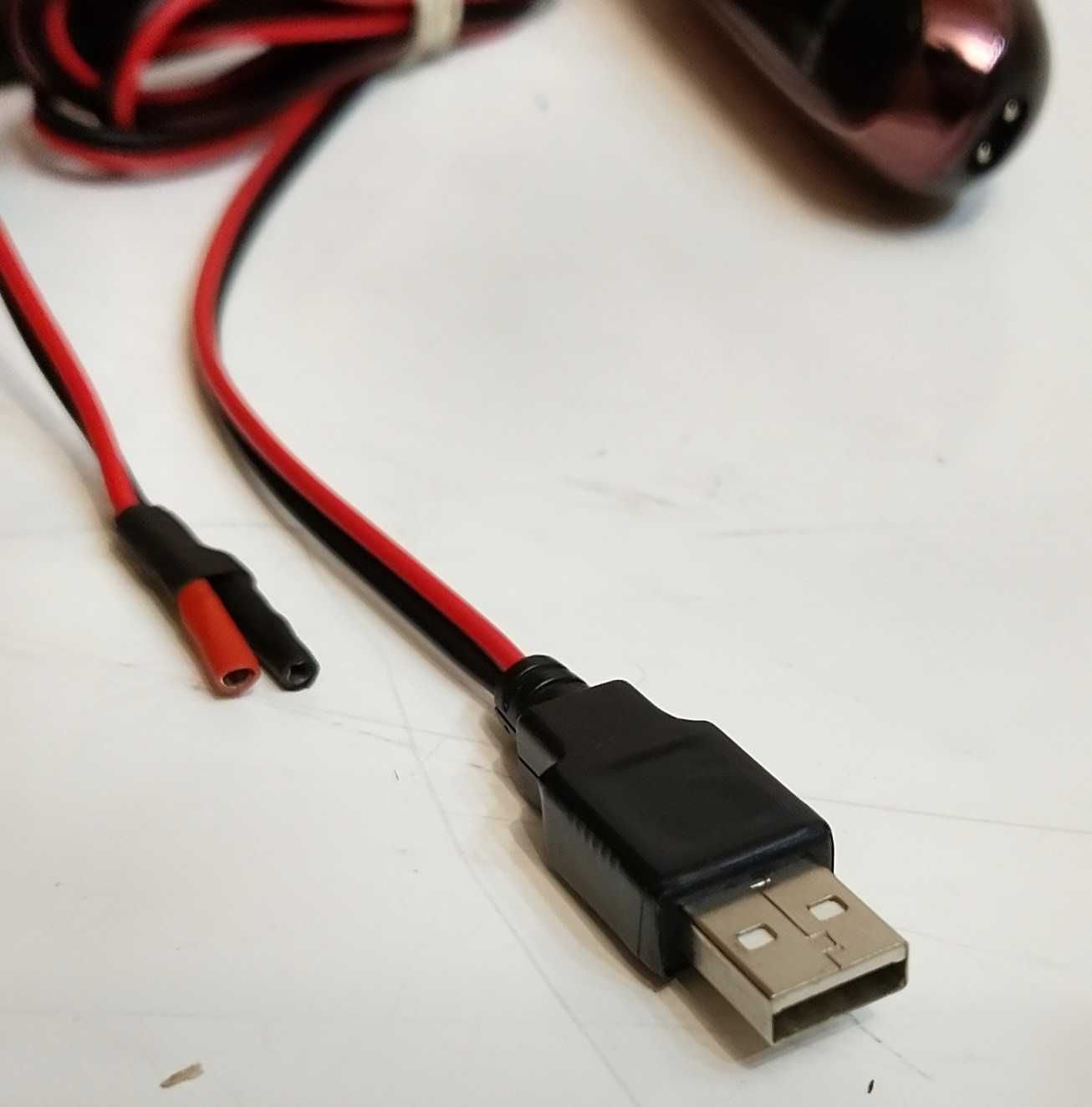 Kabel  do ladowania i zasilania golarek elektrycznych