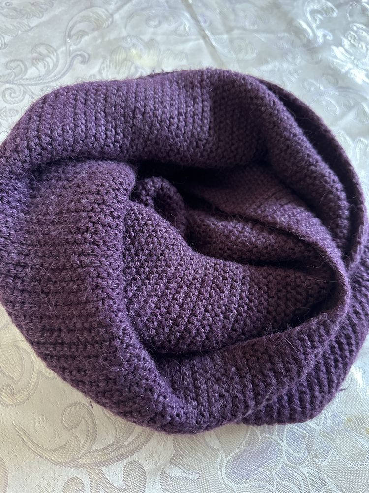 Фіолетовий шарф-хомут