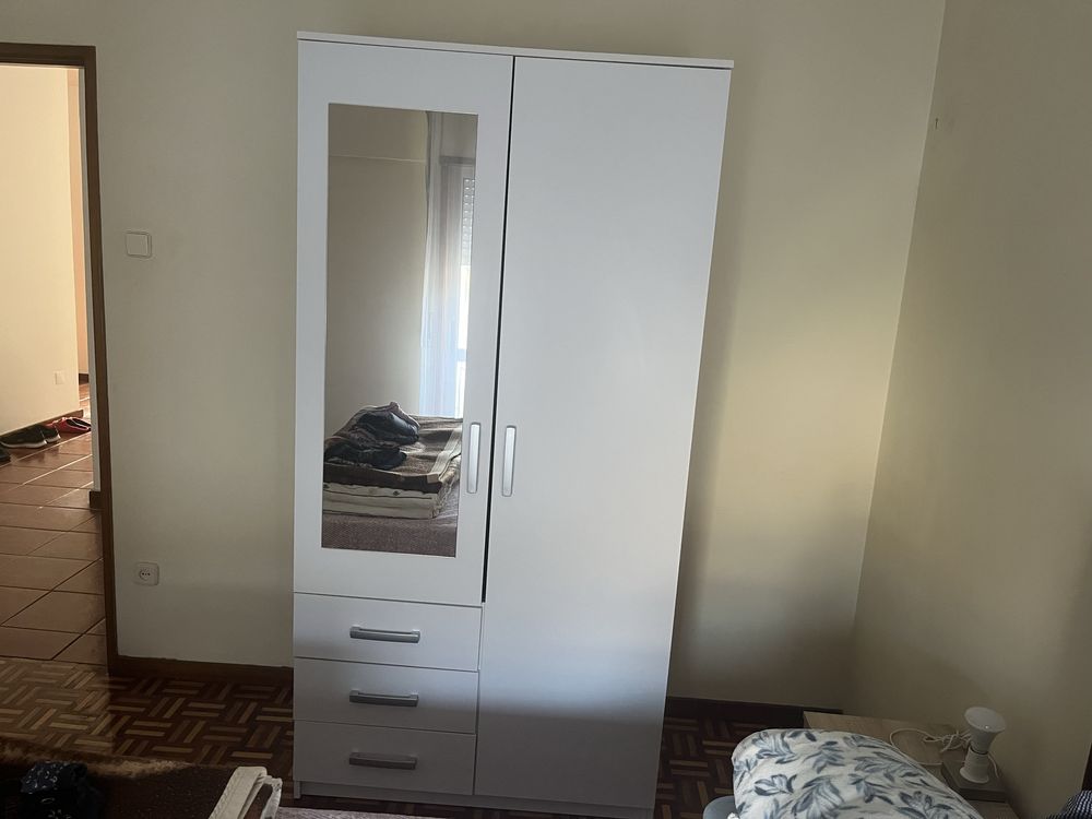 Móveis de quarto   seminovos Motivo mudança
