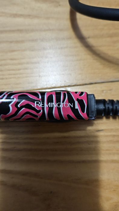 Prostownica mała turystyczna Remington