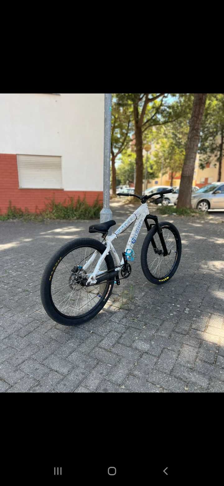 Vendo bicicleta Berg stuka 9.2 TROCO POR PC OU NOTEBOOK GAMER