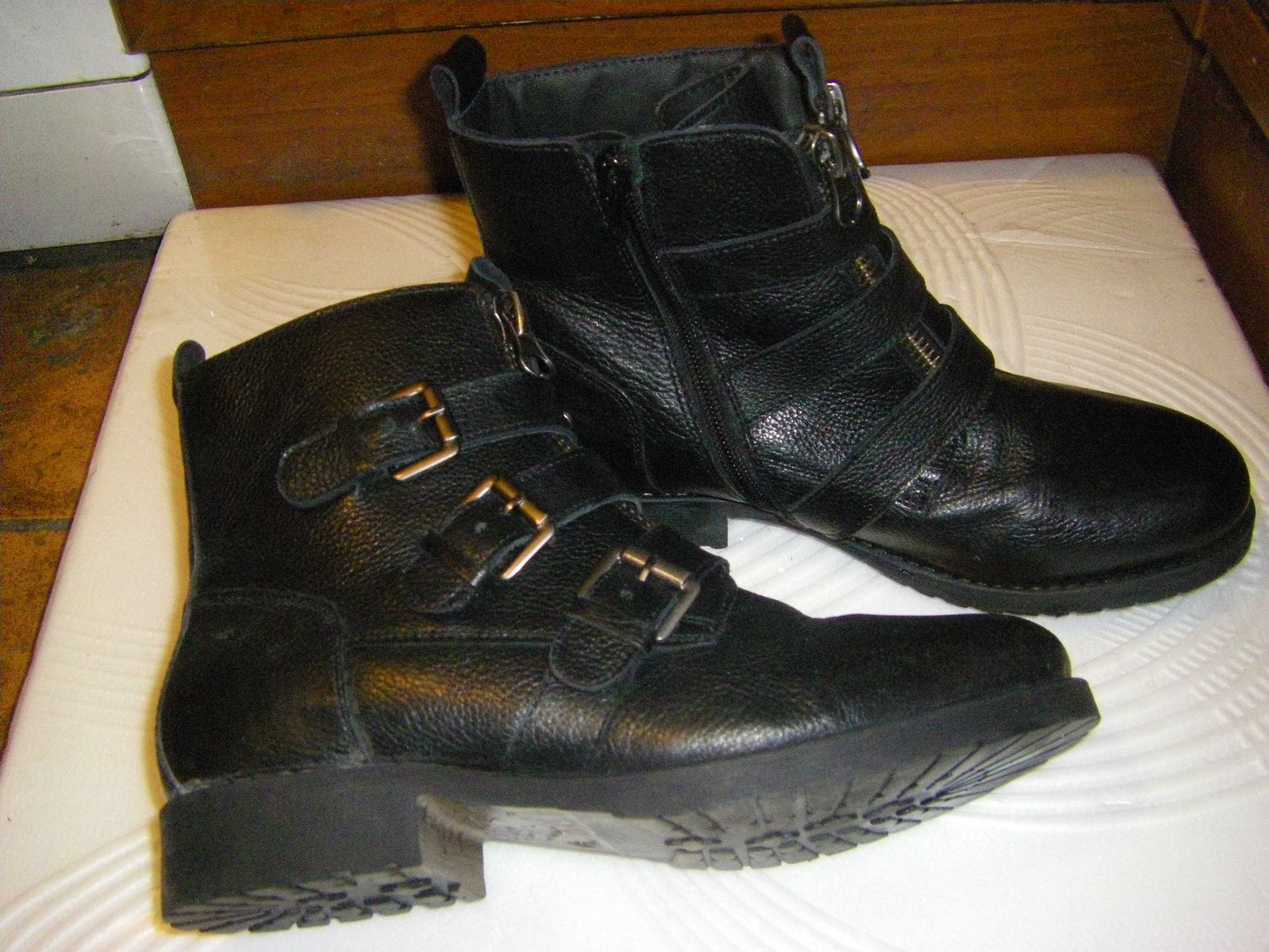 Ботинки кожаные новые, р.40-41 , стелька 27 см.