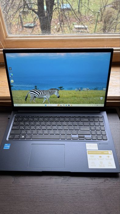 Продам ноутбук ASUS Vivobook 15