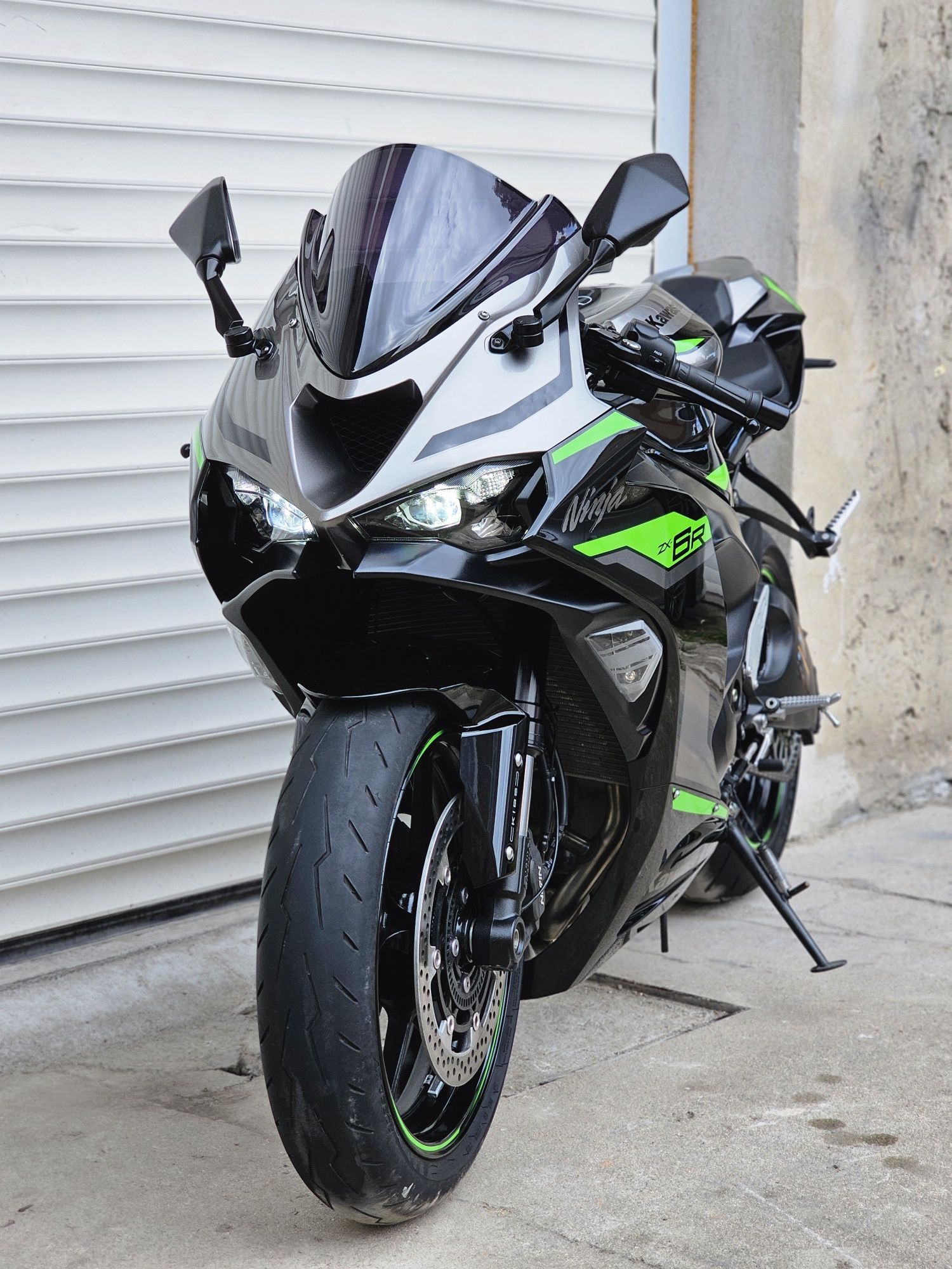 Kawasaki ZX-6R KTRC 126 Km 2024 nowy model 6 tys prebieg

Data pierw