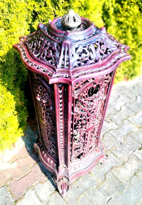 Kominek żeliwny z przełomu XIX i XX wieku - Bretania