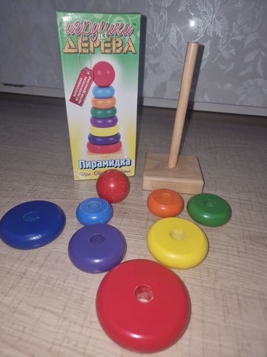 Пирамидка+ коровка-каталка из дерева