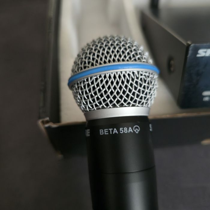 Shure SLXD4/B58 System bezprzewodowy z 2 mikrofonami ręcznymi Beta 58