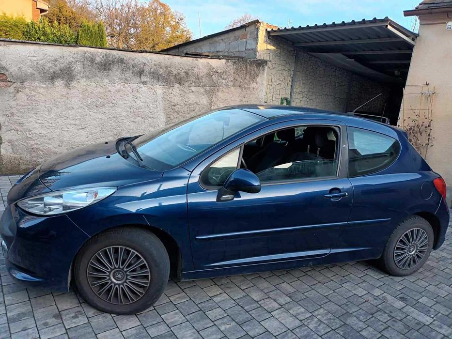 Peugot 2007 samochód osobowy