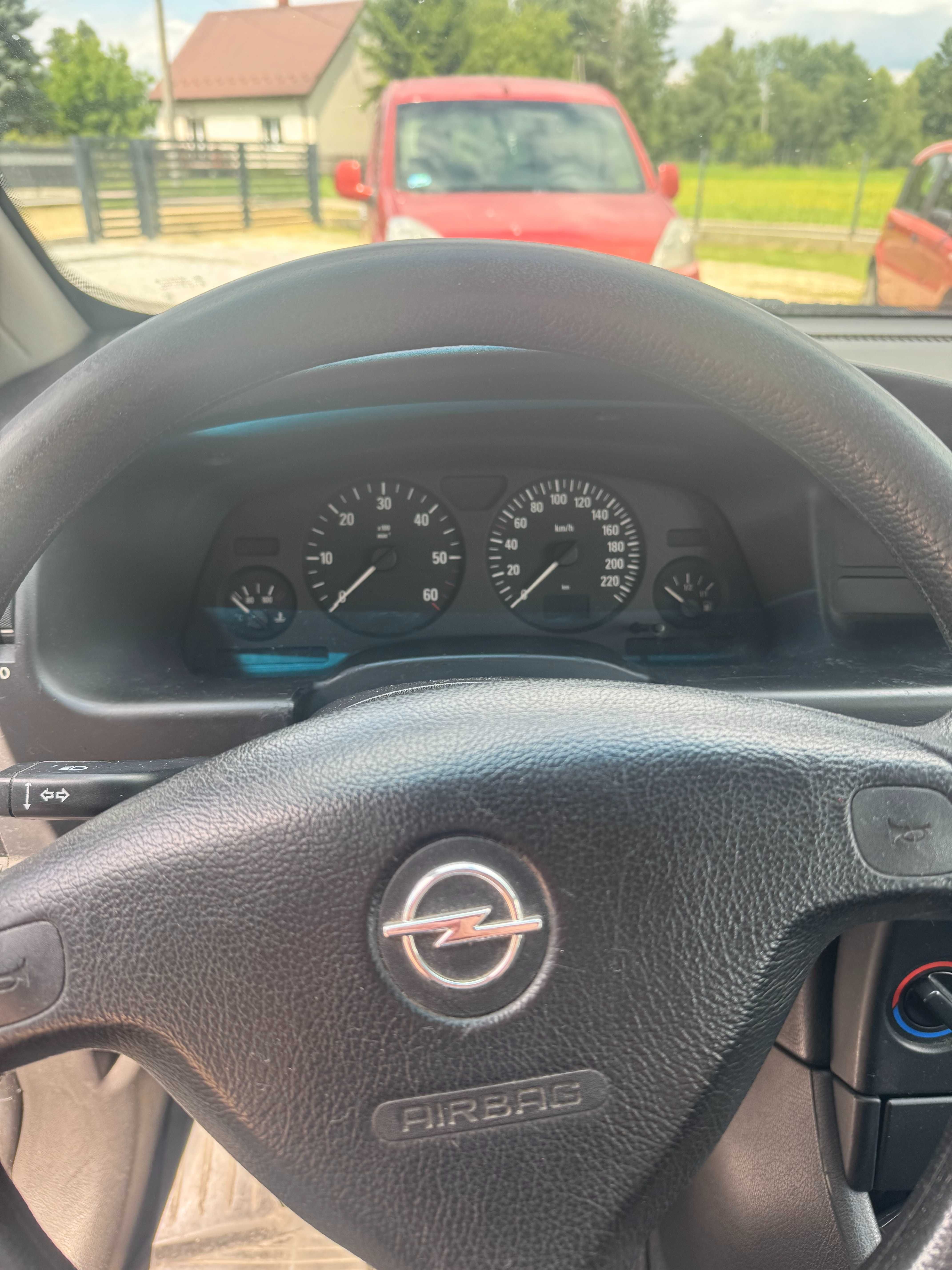OPEL Zafira *2003*, 7-osobowa limuzyna