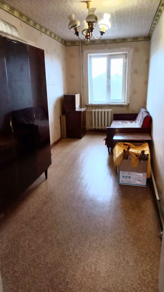Продам 2х комн.квартиру на пл.АРТЁМА.