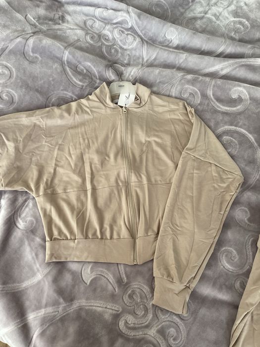 Новий спортивний костюм костюм для прогулянок