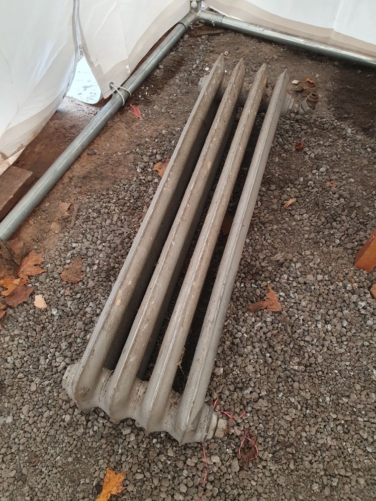 Grzejnik żeberko żeliwny kaloryfer prl 97x30 żeliwo do renowacji