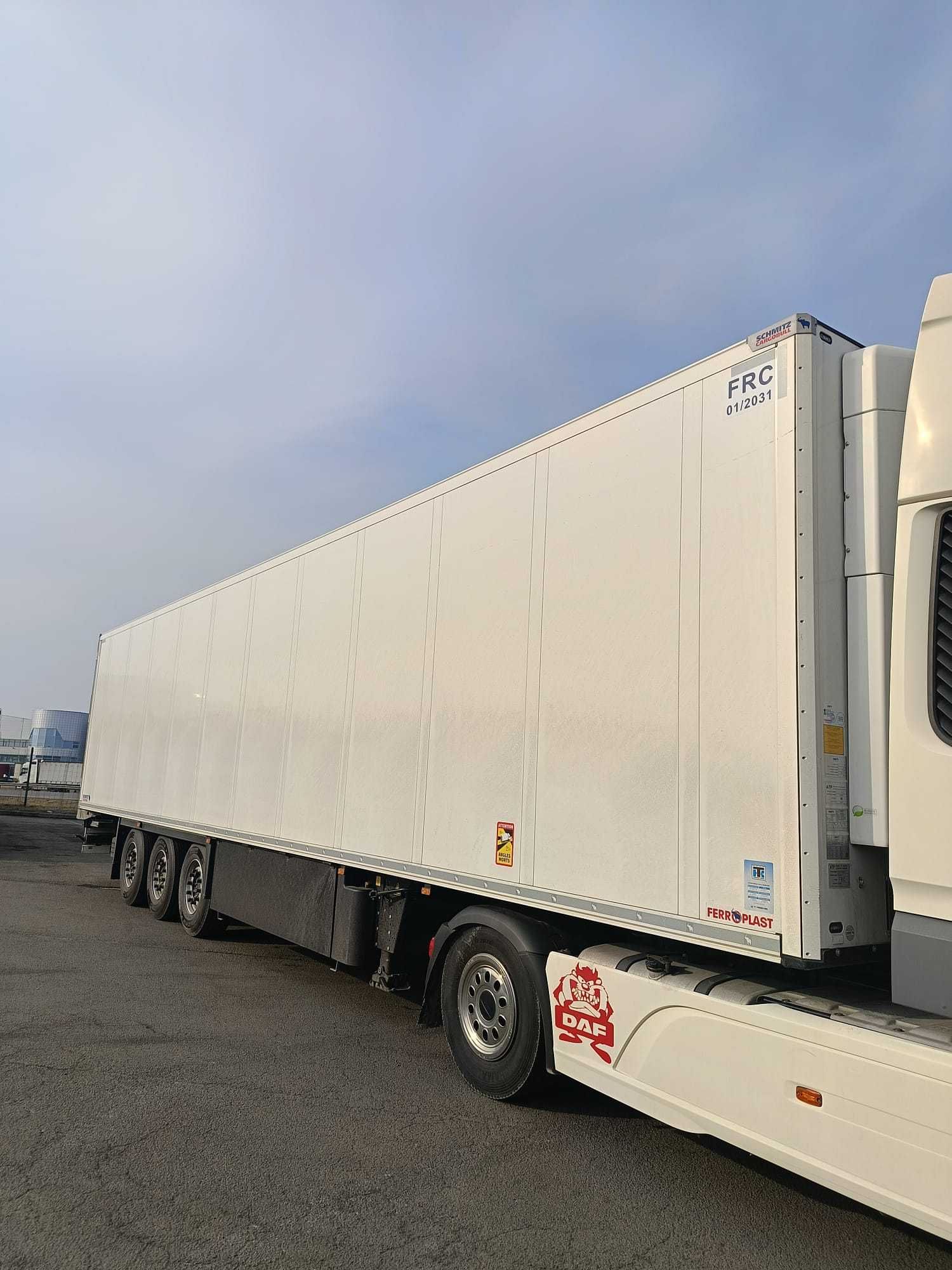 Wynajem Najem naczep chłodnia Schmitz Thermo King Carrier Frigo