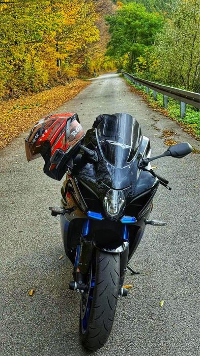 Suzuki GSX R 1000 R (nie R1 zx10r s1000rr cbr1000rr rsv4)