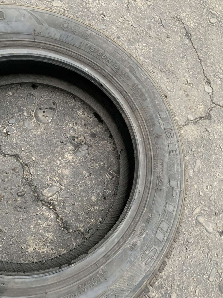 Шини нові 175/65 R15 Rotalla зима 2023  рік