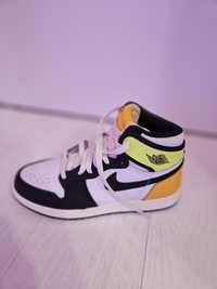 Nike Air Jordan 1 yellow