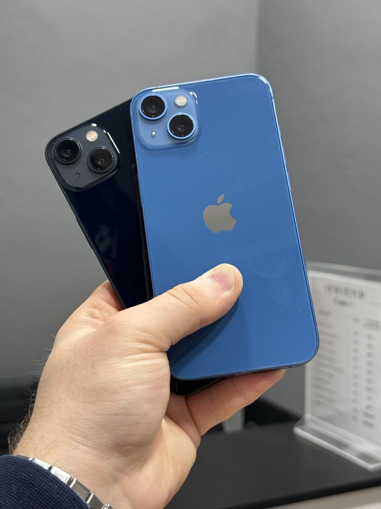 iPhone 13 128gb синій, чорний