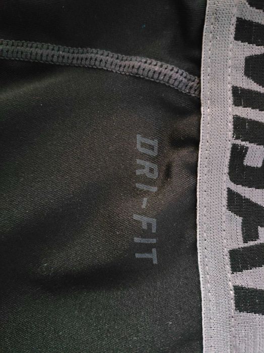 świetne legginsy NIKE PRO COMBAT 3/4