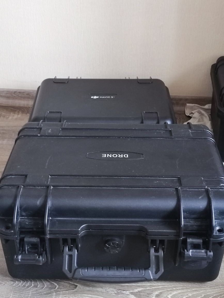 Кейси пластикові оригінал (коробка,3t,4t,чемодан,dji,бокс,mavic,box)