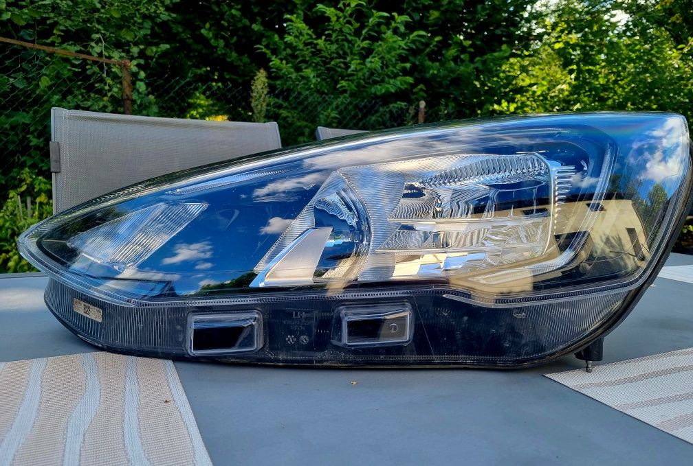 Lampa ledowa Ford Focus MK IV lewy przód