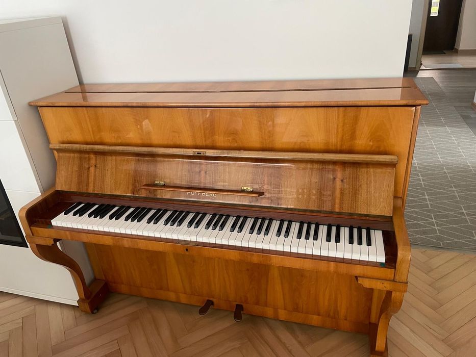 Pianino Hoffberg Legnica