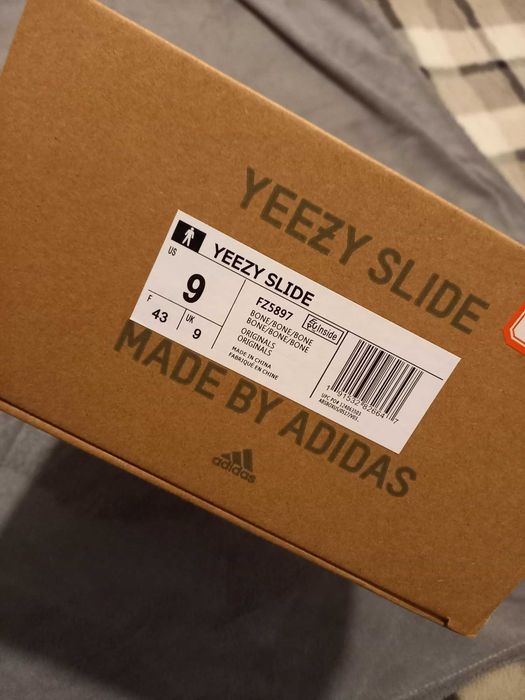 Klapki YEEZY slide BONE